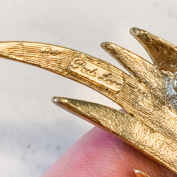Park Lane vintage Bird Brooch - Picture 3 of 4